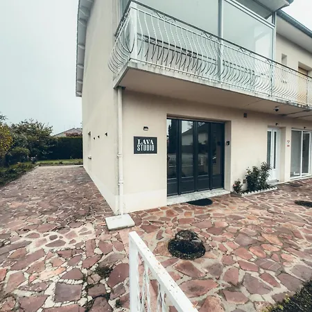 Lava Apartment Poitiers